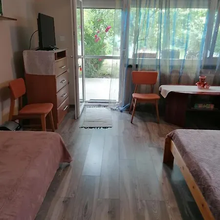 Angela Apartman