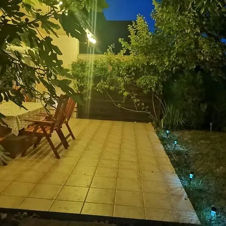 Angela Apartman Apartment